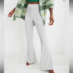 Aerie flare leggings